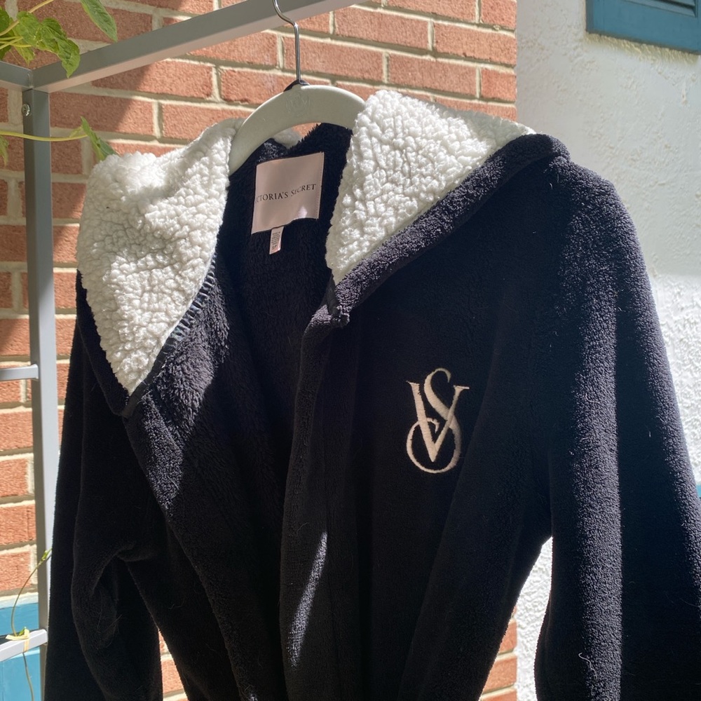 black vs fuzzy robe